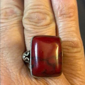 .925 sterling w red stone